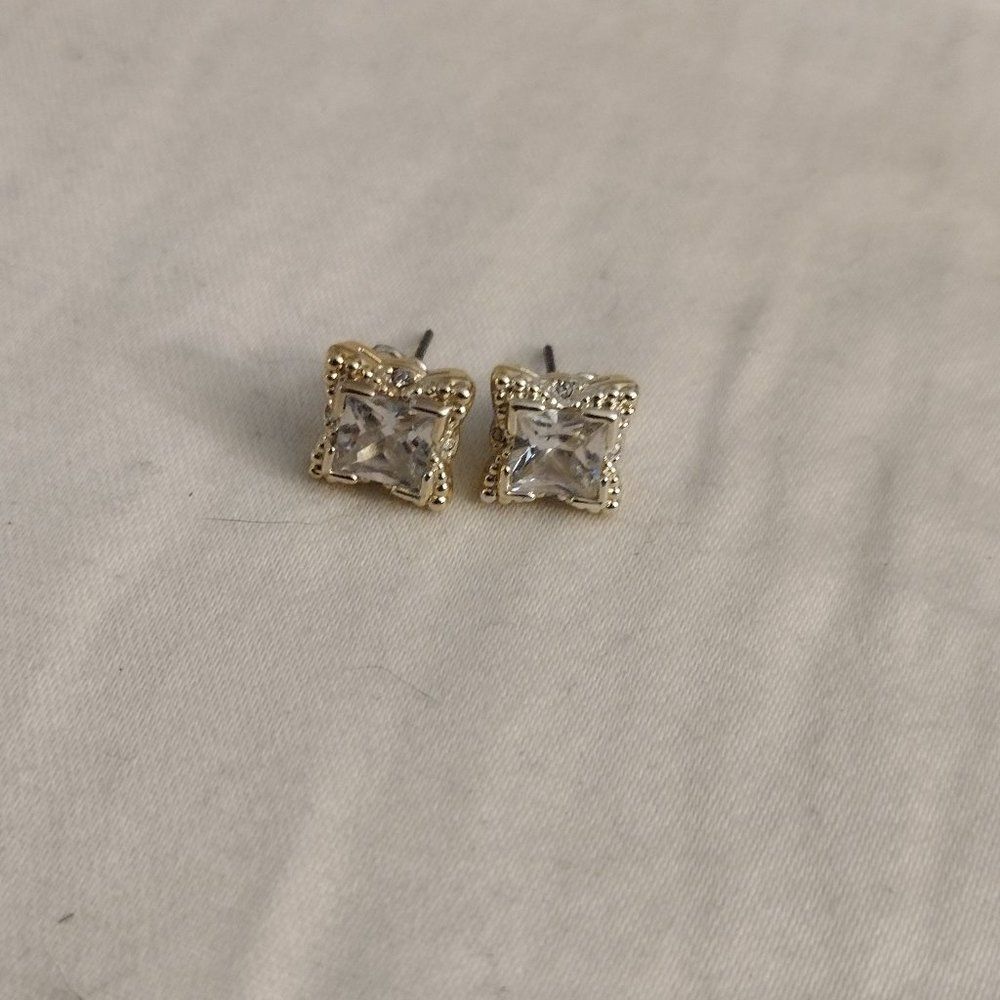 cubic zirconnia white studs small medium glam princess minimalist mod cute y2k